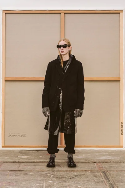 Look 27